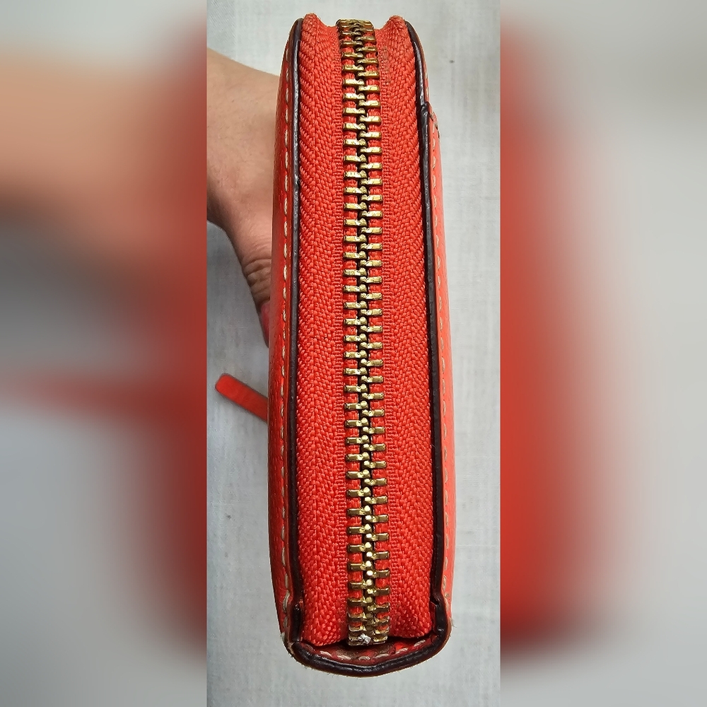 Kate Spade Neda Wellesley Lacquer Bright Orange Leather Zip Around Wallet EUC - Picture 15 of 16